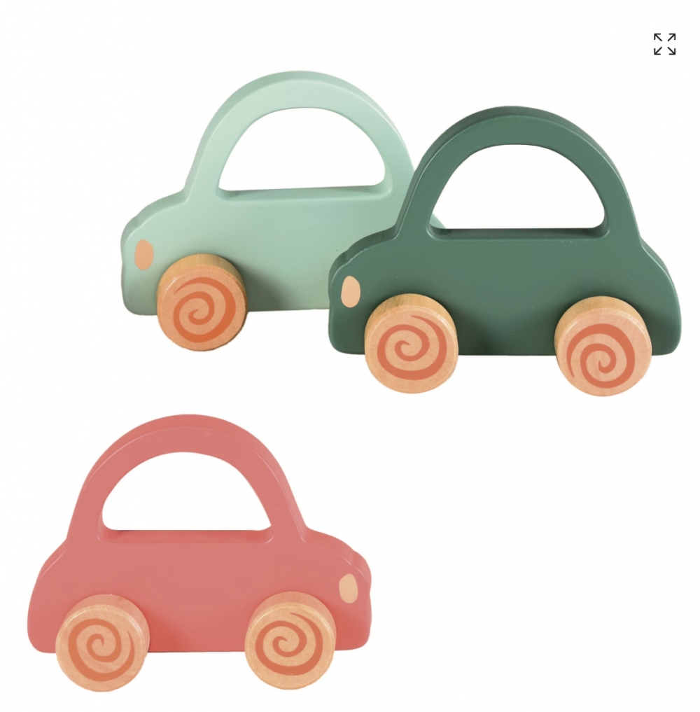 Søte trebiler med rullende hjul til de minste fra Egmont Toys. Disse ligger assortert, så legg igjen en kommentar på hvilken farge du ønsker, så prøver vi å etterkomme ønsket ditt. 