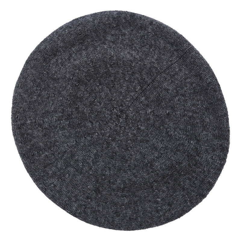 Flott beret lue i 70% merinoull og 30% cashmere. 