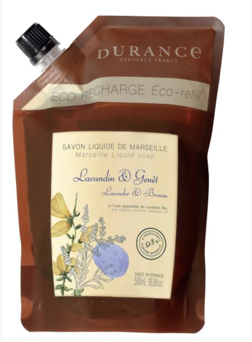 En praktisk og miljøvennlig refill fylt med en herlig velduftende flytende såpe med en forfriskende duft av lavendel, som er laget i Provence, og som passer til både kropp og hender.